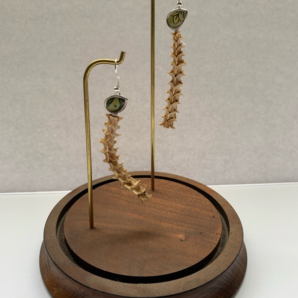 ❌SOLD❌ Handmade Snake Spine Earrings - Picture 3 of 3